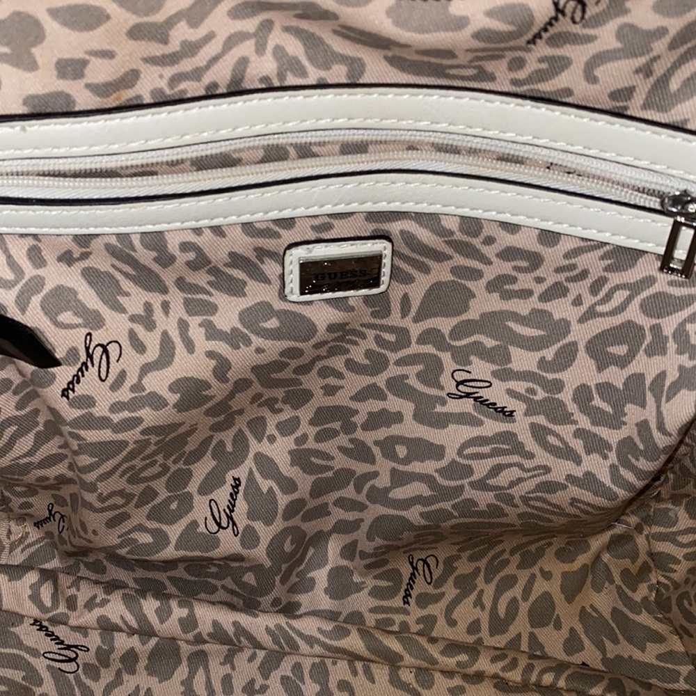 Guess bag - Picture 3 of 4